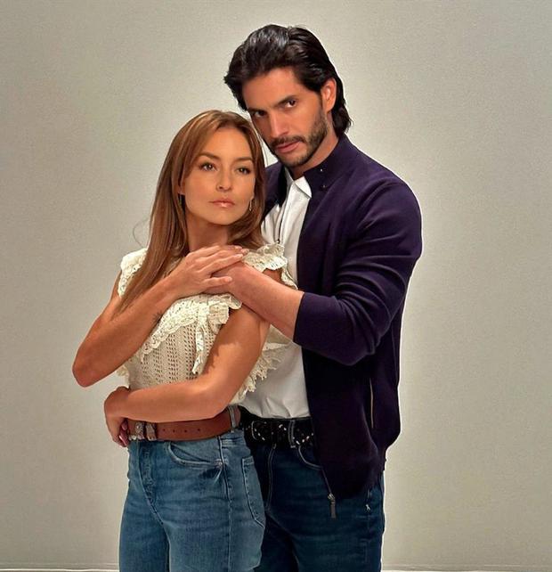 Angelique Boyer and Daniel Elbittar en la telenovela "El Amor Invincible" (Photo: Daniel Elbiter/Instagram)